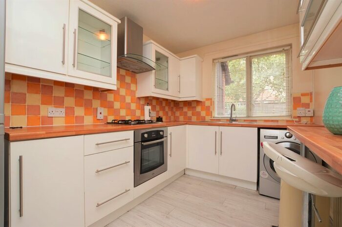 2 Bedroom Maisonette To Rent In Steve Biko Lane, London, SE6