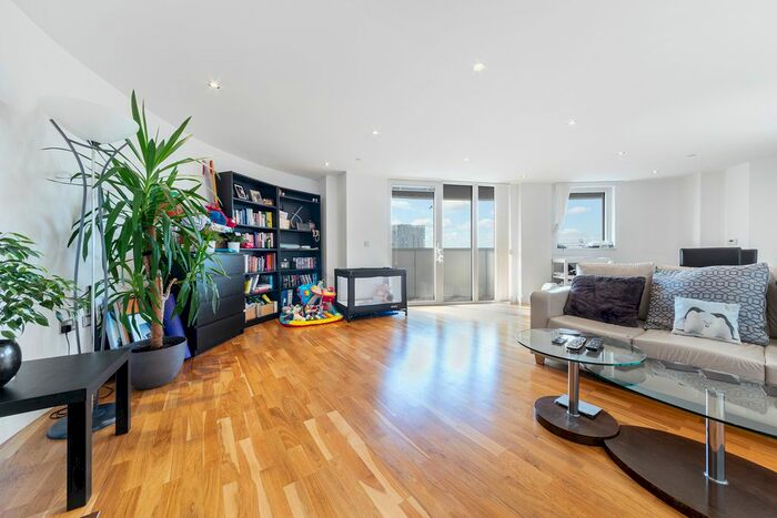 2 Bedroom Flat To Rent In Admirals Tower, Dowells Street, Greenwich, London, SE10