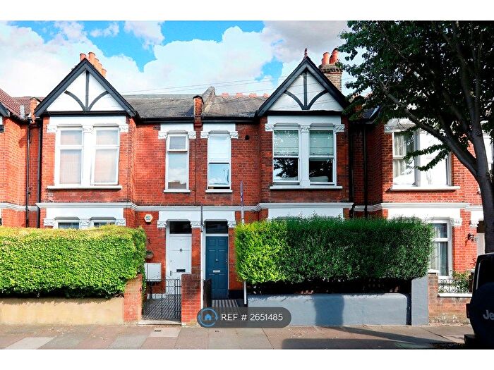 2 Bedroom Flat To Rent In Weston Road, London, W4
