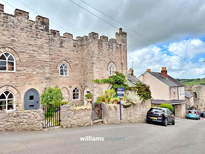 1 Bedroom End Of Terrace House For Sale In Castle Hill, Denbigh, LL16
