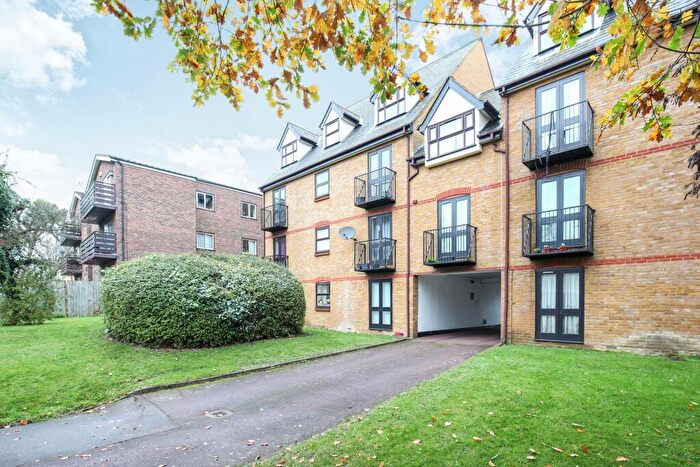 2 Bedroom Flat To Rent In Albemarle Park, Albemarle Road, BR3