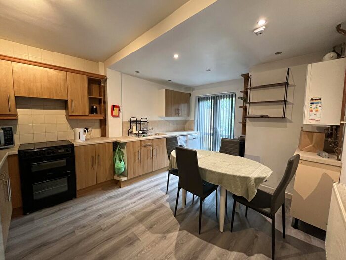 1 Bedroom House To Rent In House Share, Woodside Road, Nottingham, NG9