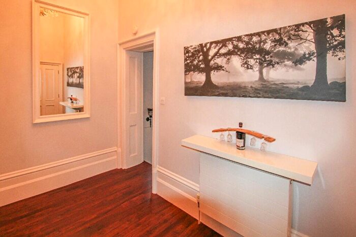 2 Bedroom Apartment To Rent In The Galleries, Brentwood, Essex, CM14
