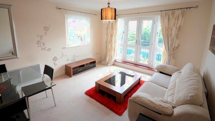 2 Bedroom Apartment To Rent In Luscinia View, Napier Road, RG1