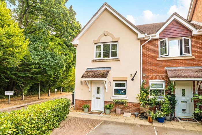 2 Bedroom End Terrace House For Sale In Newmans Close, Wimborne, BH21