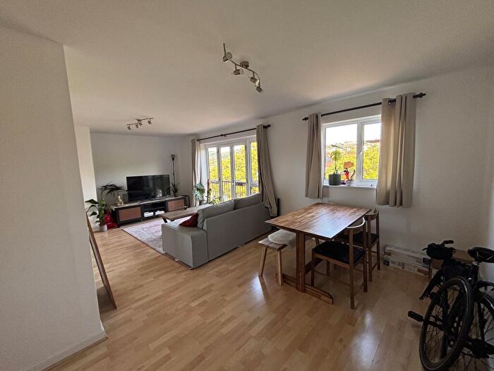 2 Bedroom Flat To Rent In Westbrooke Court, Cumberland Close, BS1