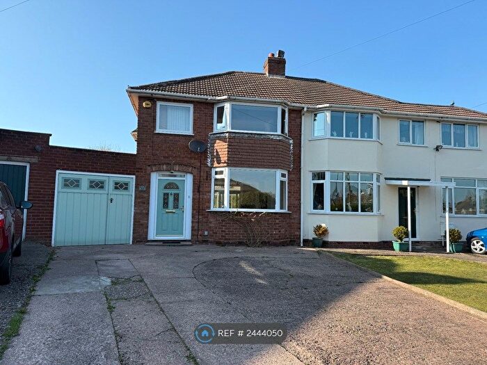 3 Bedroom Semi-Detached House To Rent In Chapel Avenue, Walsall, WS8