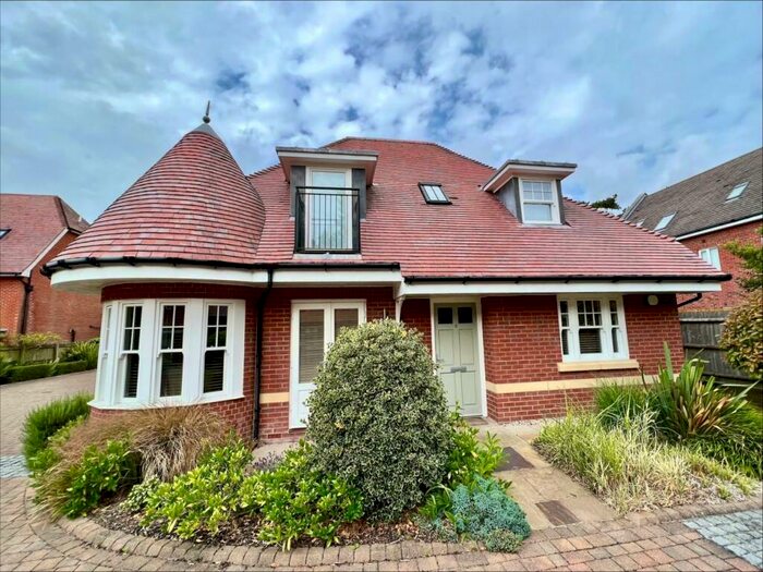 3 Bedroom House To Rent In Forest Road, Branksome Park, Poole, BH13