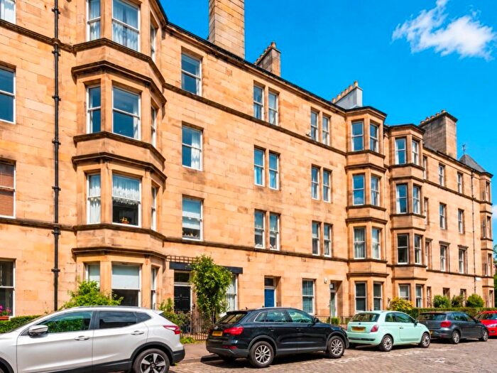 4 Bedroom Flat To Rent In Bruntsfield Gardens, Edinburgh, EH10