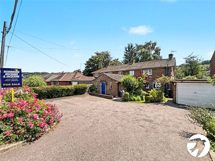 3 Bedroom Semi-Detached House For Sale In Princes Avenue, Walderslade, Kent, ME5