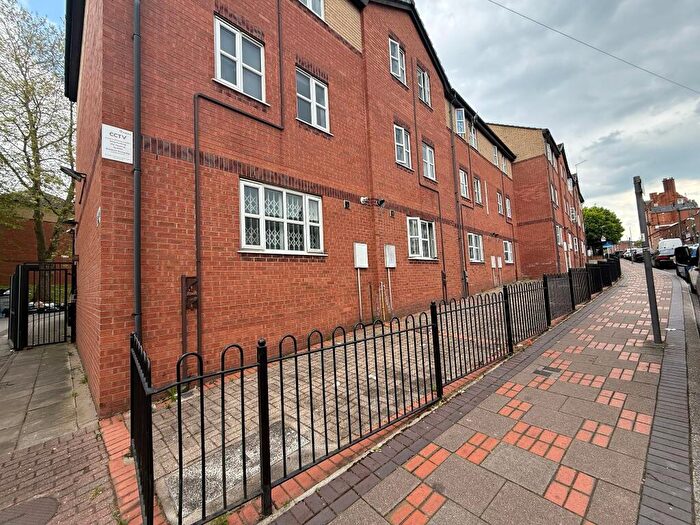 6 Bedroom Terraced House To Rent In Peveril Street, Nottingham, NG7