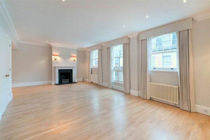 3 Bedroom Terraced House To Rent In Clabon Mews, Knightsbridge, London, SW1X