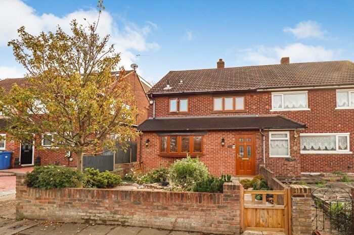 3 Bedroom Semi Detached House For Sale In Stifford Clays Road, Stifford Clays, Grays, RM16