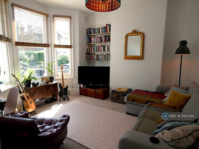 1 Bedroom Flat To Rent In Bonfield Road, London, SE13