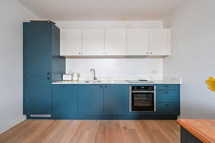 1 Bedroom Flat For Sale In Dye Factory Apartments, Plaistow, London, E13