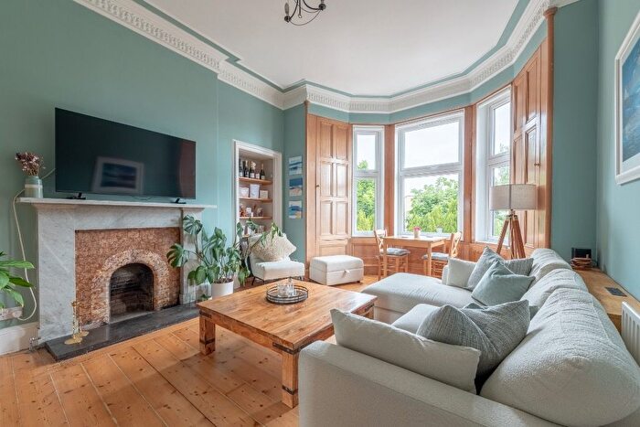 2 Bedroom Flat To Rent In Bowhill Terrace, Inverleith, Edinburgh, EH3