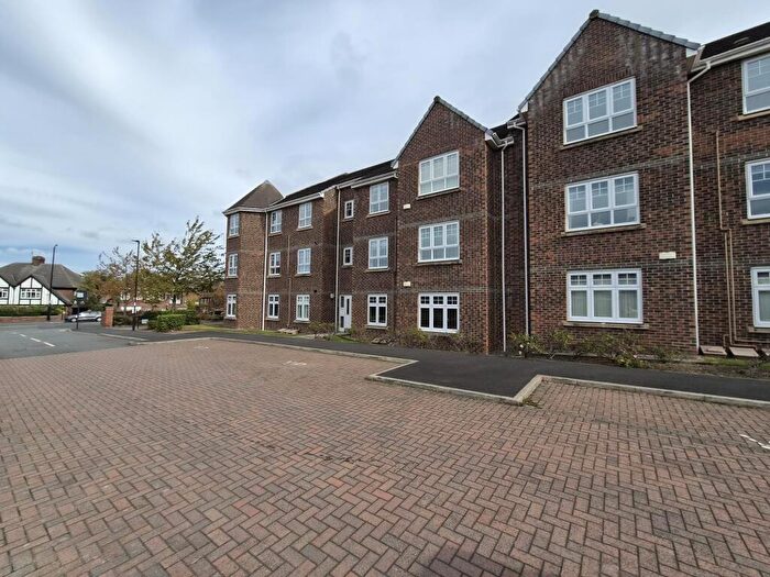 2 Bedroom Flat To Rent In Cosgrove Court, Longbenton, NE7
