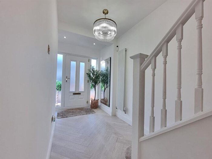 4 Bedroom Terraced House For Sale In Sandringham Road, Barking, IG11