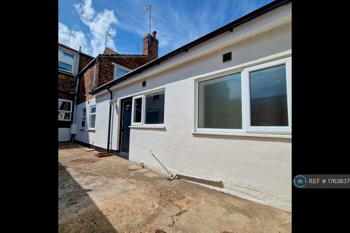 1 Bedroom Flat To Rent In Railway Road, King's Lynn, PE30
