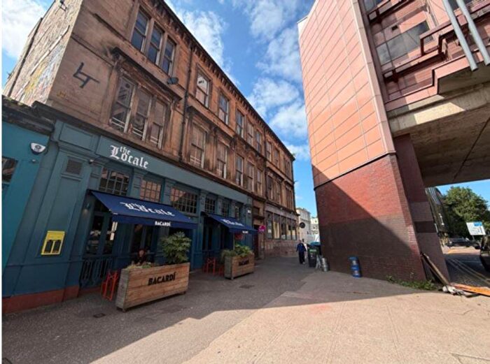 2 Bedroom Flat To Rent In North Street, Charing Cross, Glasgow, G3