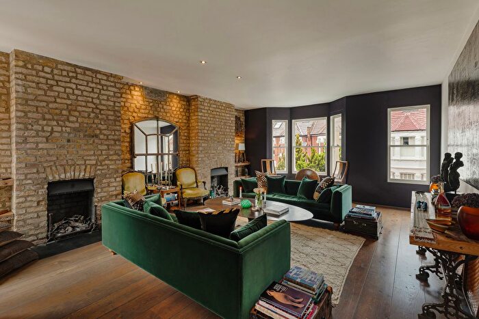 5 Bedroom Semi-Detached House For Sale In Inglethorpe Street, Fulham, London, SW6