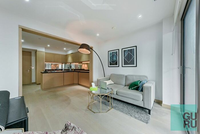 2 Bedroom Flat To Rent In Embassy Gardens, London, SW11