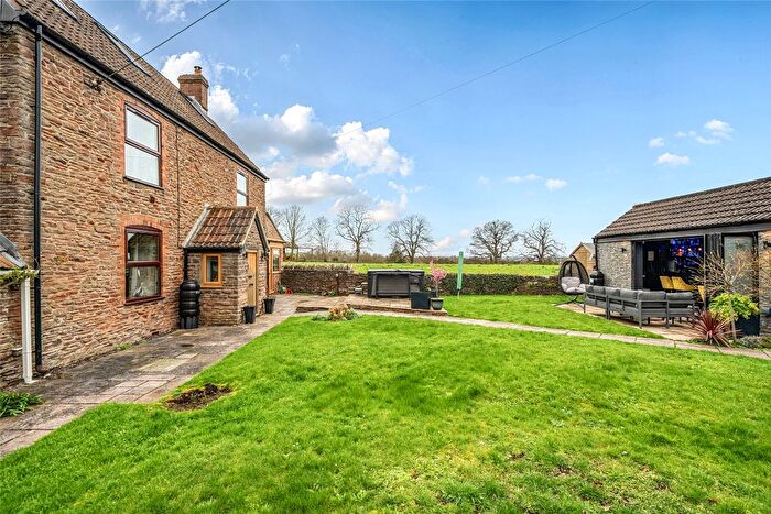 5 Bedroom Link Detached House For Sale In Frampton End Road, Frampton Cotterell, Bristol, Gloucestershire, BS36