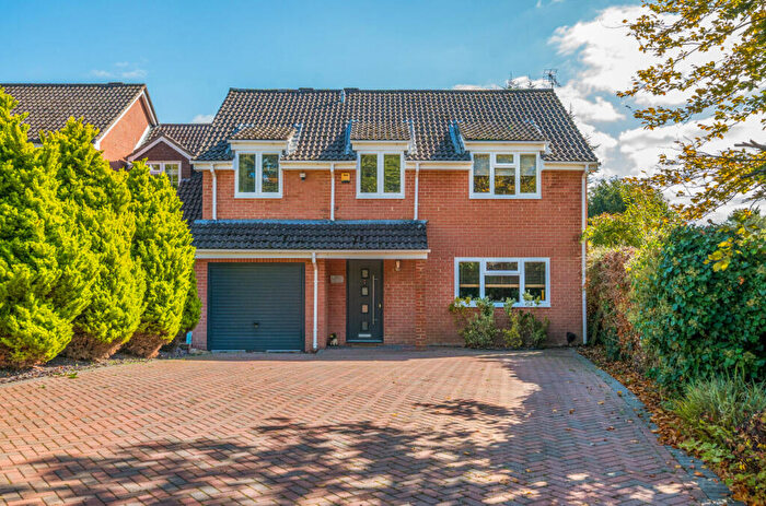 4 Bedroom Detached House For Sale In Jeffries Close, Rownhams, Southampton, Hampshire, SO16