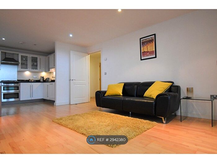 1 Bedroom Flat To Rent In Lower Twelfth St, Milton Keynes, MK9