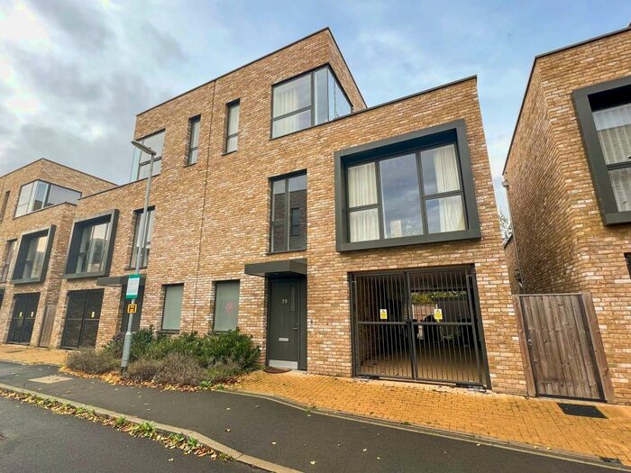 3 Bedroom Semi-Detached House To Rent In Windmill Drive, Trumpington, CB2