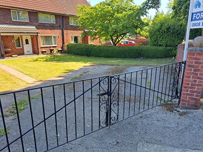 3 Bedroom Semi-Detached House For Sale In Wescoe Avenue, Barnsley, South Yorkshire, S72