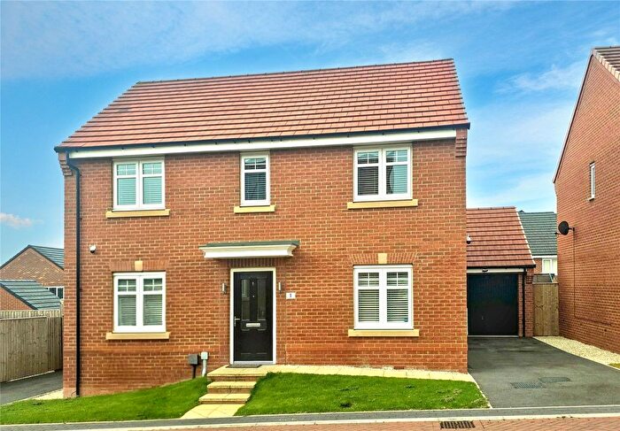 4 Bedroom Detached House For Sale In Winter Close, Stanley, Wakefield, West Yorkshire, WF3