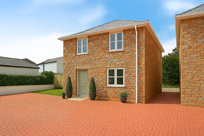 3 Bedroom Detached House For Sale In Station Road, Pool, Redruth, Cornwall, TR15