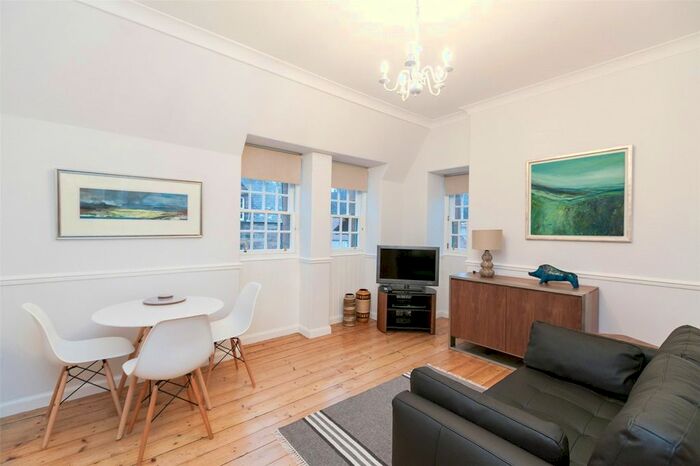 1 Bedroom Flat To Rent In Well Court, Dean Path, Edinburgh, EH4