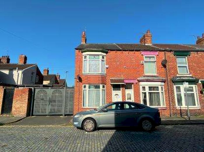 Houses for sale & to rent in TS4 2XD, Deepdale Avenue, Longlands