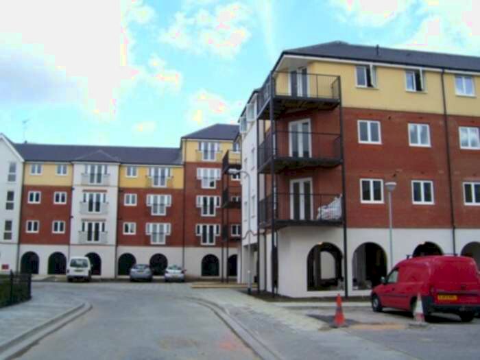 2 Bedroom Apartment To Rent In Long Acre House, Thamesmead West, SE28