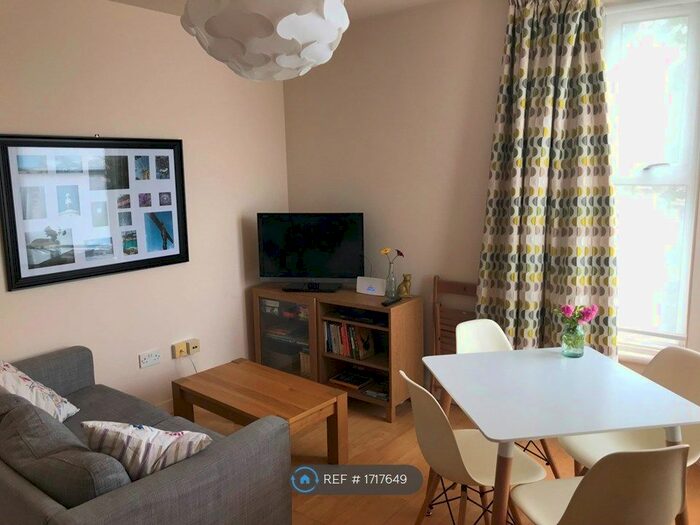 2 Bedroom Flat To Rent In Empire Road, Sheffield, S7