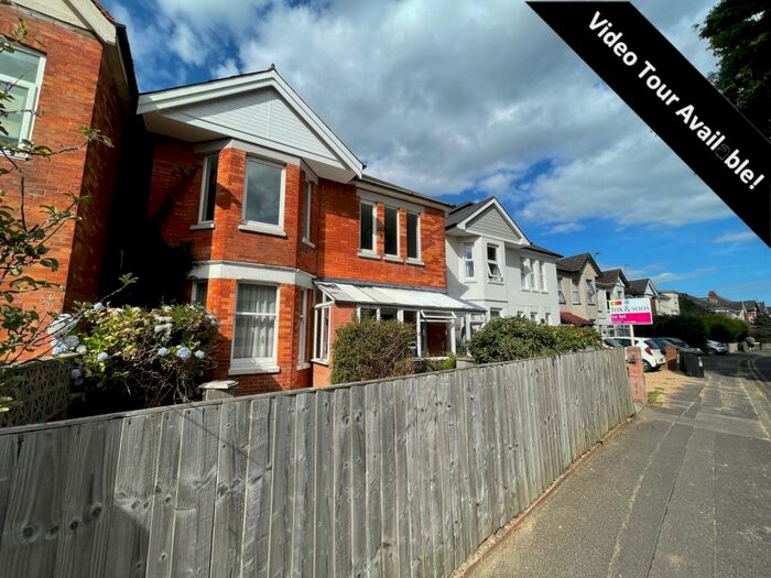 4 Bedroom Flat To Rent In Talbot Road, Bournemouth, BH9