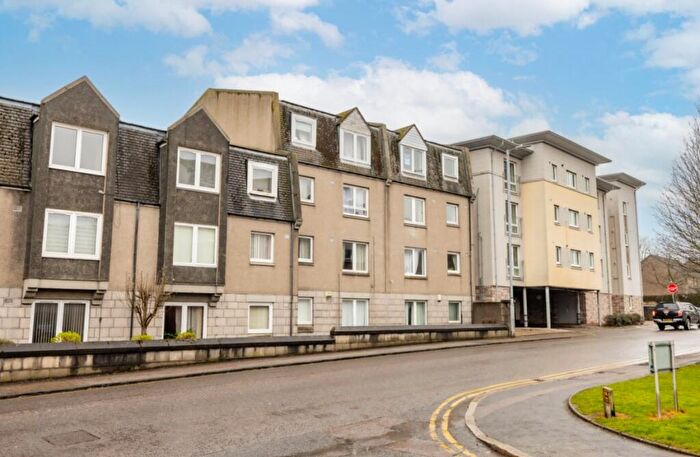2 Bedroom Flat To Rent In Cedar Court, Ashgrove Road, Aberdeen, AB25