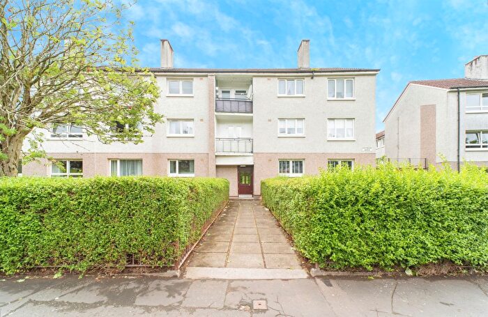 2 Bedroom Flat For Sale In Raithburn Avenue, Glasgow, G45