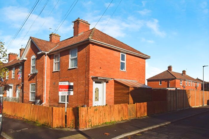 3 Bedroom End Terrace House For Sale In Coleridge Road, Bridgwater, TA6