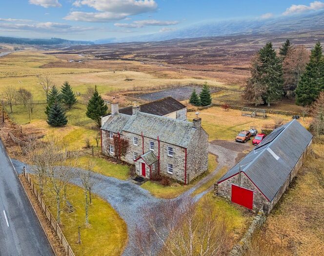 4 Bedroom Detached House For Sale In Amulree, Dunkeld, Perthshire, PH8