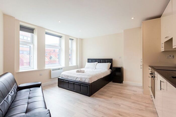 Studio To Rent In Brixton Road, Brixton, London, SW9