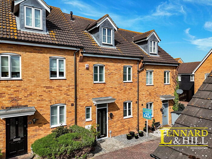 4 Bedroom Terraced House For Sale In Randall Drive, Orsett, RM16