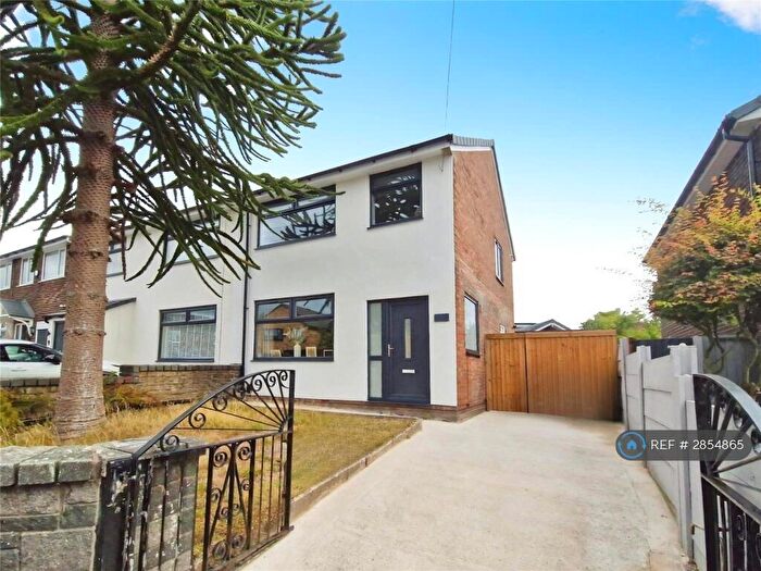 3 Bedroom Semi Detached House To Rent In Ashton Field Drive, Manchester, M28