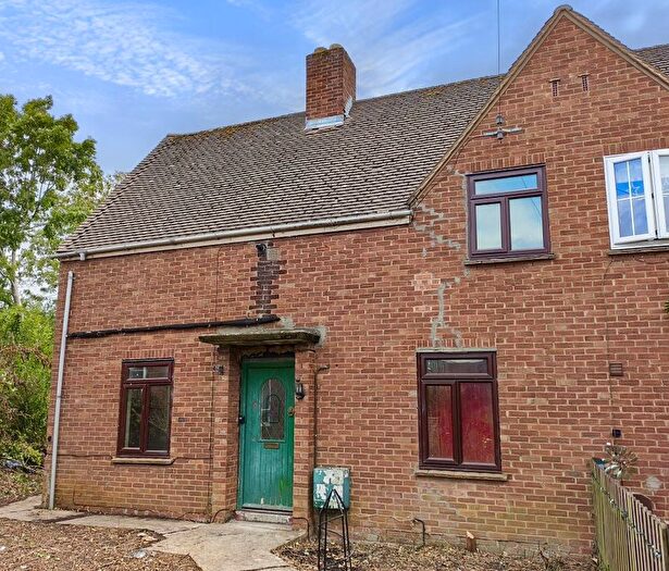 4 Bedroom Semi Detached House For Sale In Sayers Crescent, Brockworth, Gloucester, GL3