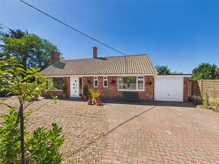 3 Bedroom Bungalow For Sale In Briarwood Road, Woodbridge, Suffolk, IP12