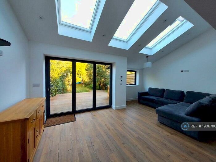 3 Bedroom Terraced House To Rent In Footscray Road, London, SE9