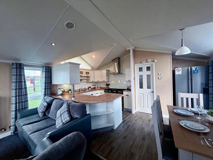 2 Bedroom Caravan For Sale In Ilfracombe, Devon, EX34