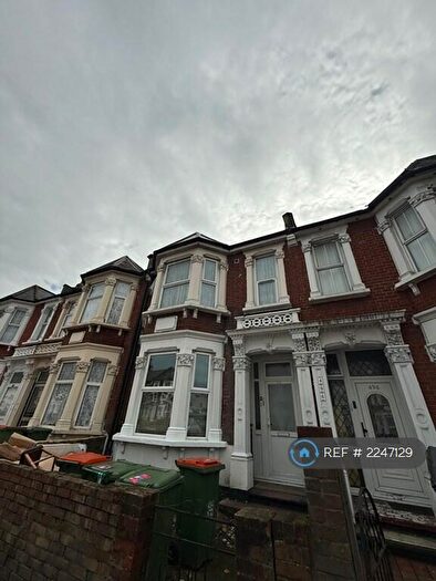 1 Bedroom Flat To Rent In Romford Road, London, E7